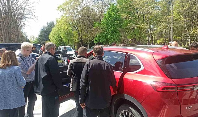 İKAF'23 fuarında TOGG'a öğrencilerden yoğun ilgi