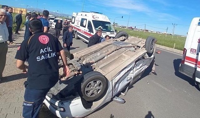 İki otomobil çarpıştı: 4 yaralı