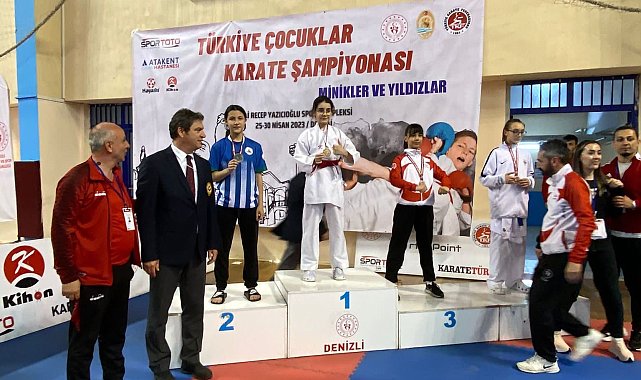Kartepeli Aslı Bera Kurt Türkiye ikincisi oldu