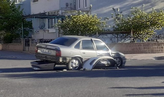Kazadan sonra kaçtı, olay yerinde tamponunu unuttu