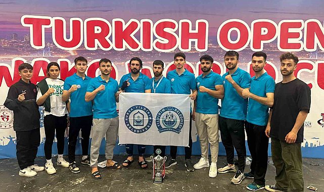 Kick Boks turnuvasında Yıldırım rüzgarı