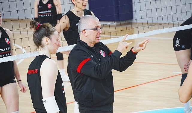 KSK Voleybol, Reşat Yazıcıoğulları ile yola devam ediyor