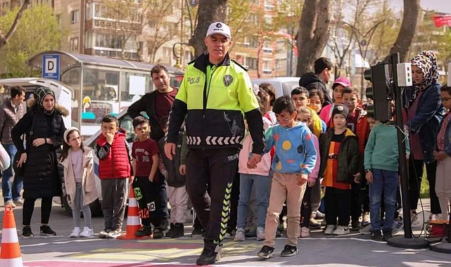 Kütahya'da Karayolu Trafik Haftası etkinlikleri