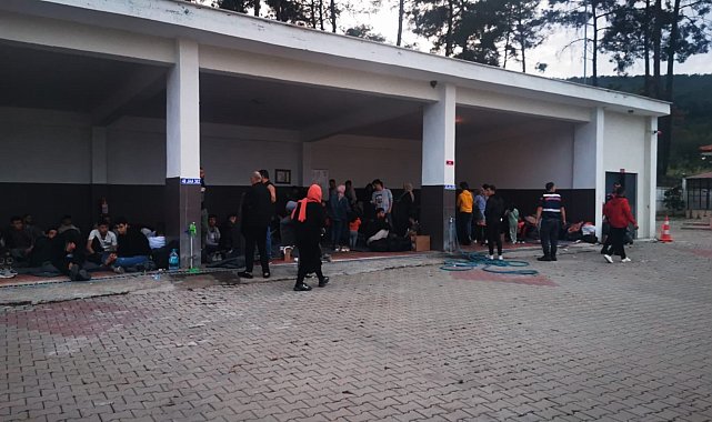 Marmaris'te Jandarma ekipleri 96 düzensiz göçmen yakaladı