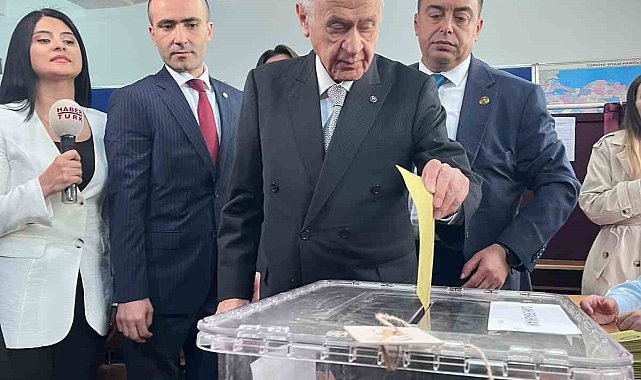 MHP Genel Başkanı Bahçeli oyunu Ankara'da kullandı