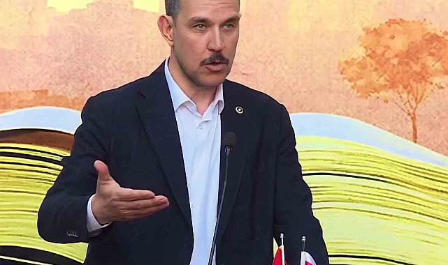 Milletvekili Esgin, Türkiye'deki muhalefete ve Türkiye'ye muhalif ülkelere Kıbrıs'tan yüklendi