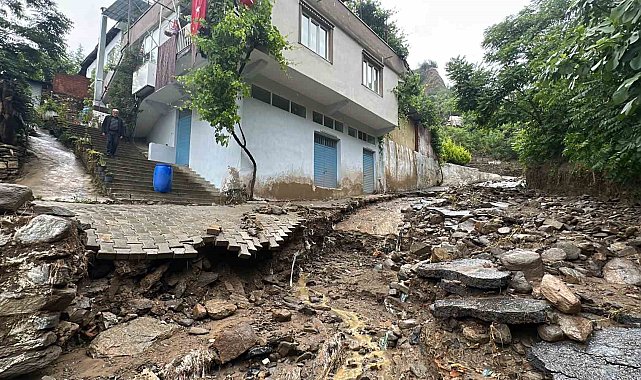 Nazilli'de Demirciler Mahallesi sele teslim oldu