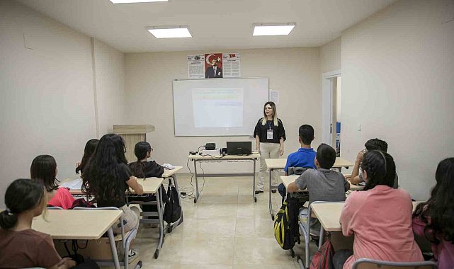 Öğrencilere LGS öncesi motivasyon eğitimi