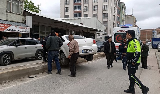 Otomobil ile minibüs çarpıştı: 1 yaralı