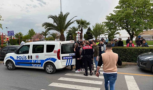 Otomobille çarpışan motosikletli yaralandı