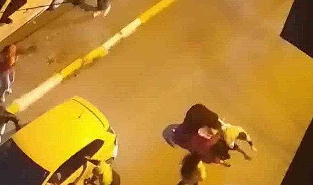 Pendik'te kadını darp eden şahsa mahalleliden tepki