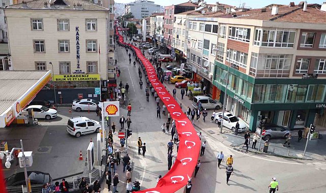 Samsun 1919 metrelik dev bayrak yürüyüşü