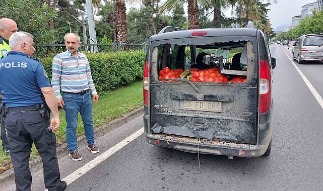 Samsun'da kamyonet hafif ticari araç ile çarpıştı: 1 yaralı