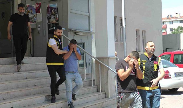 Sattıkları aracı yedek anahtarı ile çalan oto fareleri yakalandı