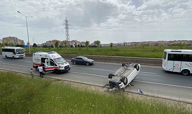 Takla atan araçtan yara almadan çıkan sürücü: "Emniyet kemeri takmanın önemini görmüş olduk"