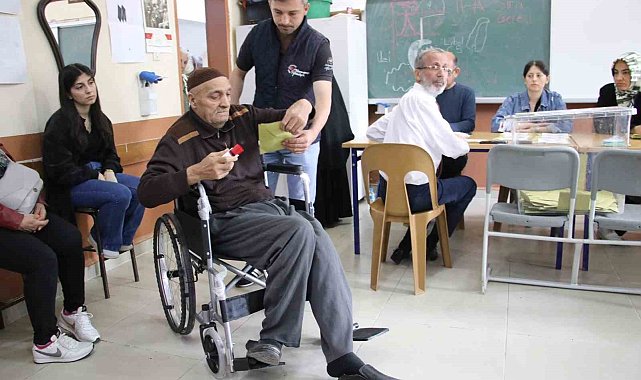 Tekirdağ'da engelliler taşımalı sistemle oyunu kullanıyor