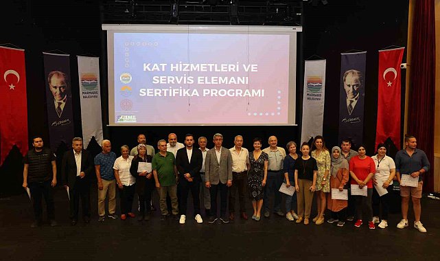 Turizm ara eleman kursiyerleri sertifika aldı