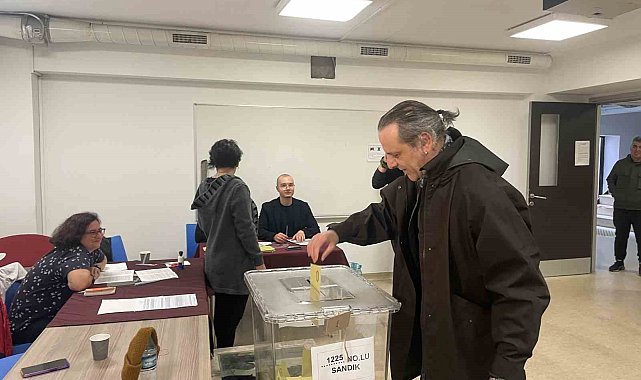 Ünlü oyuncu Ozan Güven oyunu kullandı