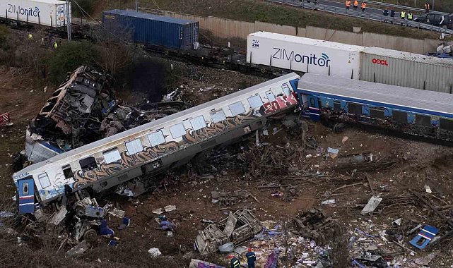 Yunanistan'daki tren faciası ile ilgili Başbakan Miçotakis hakkında dava açıldı