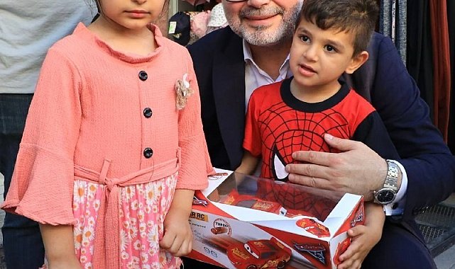AK Parti İzmir'den '8'i bir yerde' ilçe turu