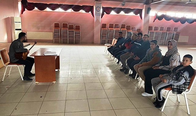 Altıntaş'ta halk oyunları kursu
