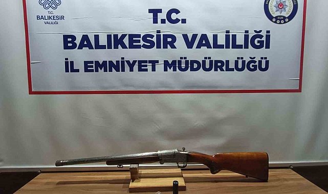 Balıkesir'de polis 26 aranan şahsı yakalandı
