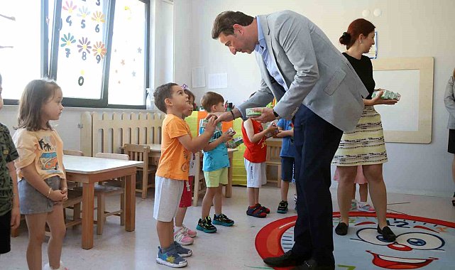 Bandırma Belediyesi 3 yıldır ücretsiz süt dağıtımı yapıyor