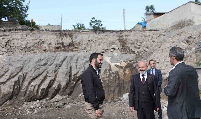 Başkan Çolakbayrakdar; "Erkilet Bulvarı ve Yeşil Mahalle, yeni yüze kavuşuyor"