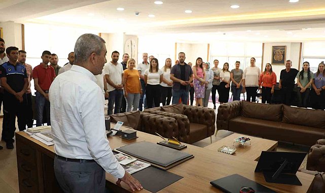 Başkan Kaplan, bayramlaşma töreninde personeli ile bayramlaştı