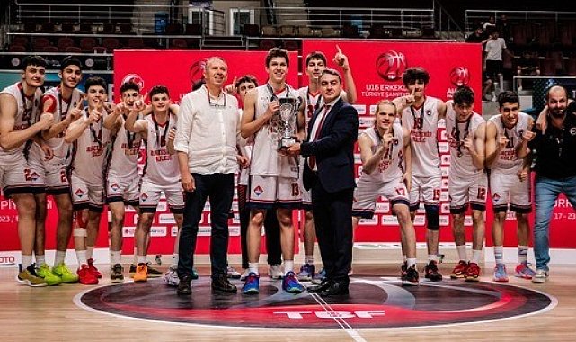 Basketbolda U16 Türkiye şampiyonu, İstanbul Bahçeşehir Koleji oldu
