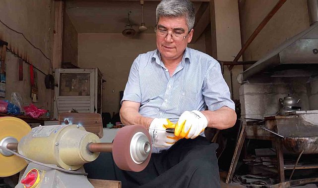Bıçakçılarda yoğun kurban mesaisi