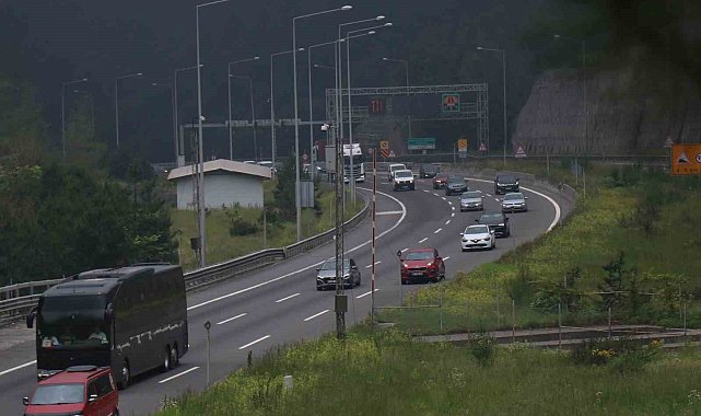 Bolu geçişinde trafik yoğunluğu azaldı