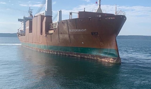 Çanakkale Boğazı'nda kargo gemisi arızası yaptı