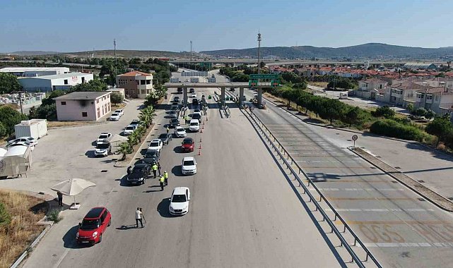 Çeşme'de tatilci yoğunluğu başladı