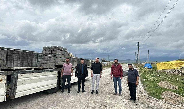 Digor'da köyiçi yollar kilitparke oluyor
