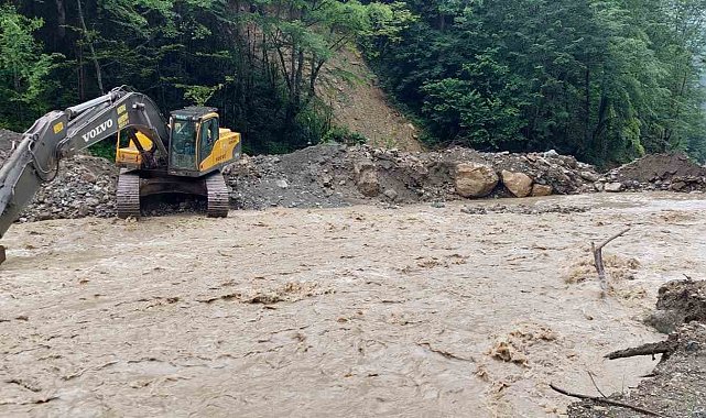 Düzce İl Özel İdaresi ekipleri sele karşı teyakkuzda