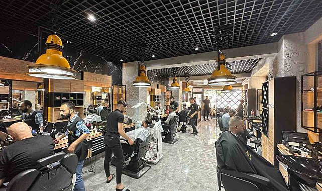 Erzincanlı berberlerin yoğun bayram mesaisi başladı