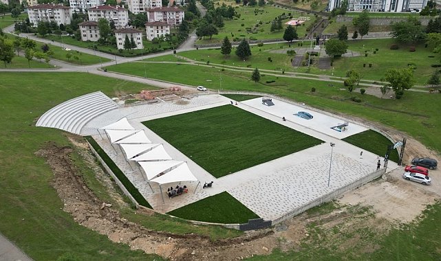 Güreş sahasından yeşil vadiye
