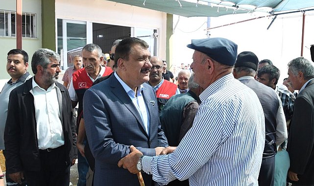 Gürkan Canlı Hayvan Pazarında incelemelerde bulundu