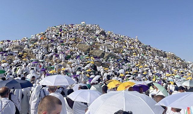 Hicri 1444 yılının hacıları Arafat'ta toplandı