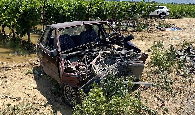 Hurdaya dönen araçlardan yaralı kurtuldular