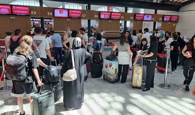 İstanbul Havalimanı'nda bayram yoğunluğu