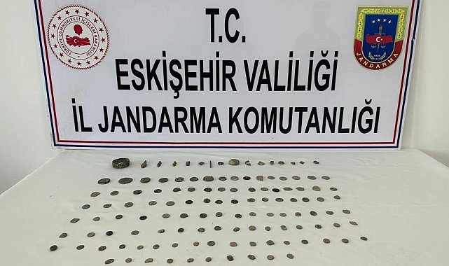 Jandarma ekiplerince çok sayıda tarihi eser ele geçirildi