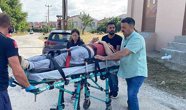 Keşan'da kamyonetin altında kalan motosikletin sürücüsü yaralandı