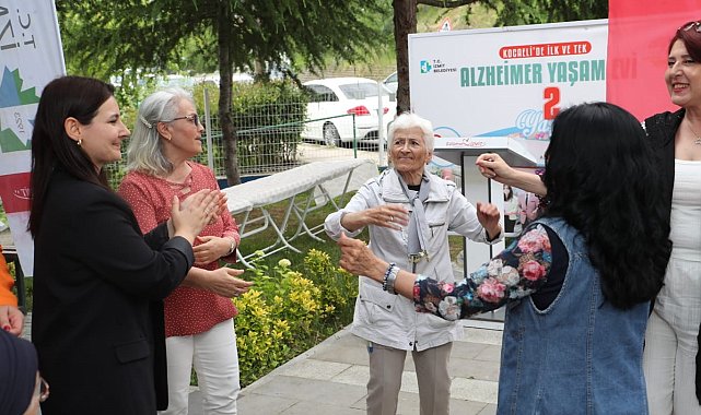 Kocaeli'nin ilk ve tek Alzheimer Yaşam Evi ikinci yaşını kutladı