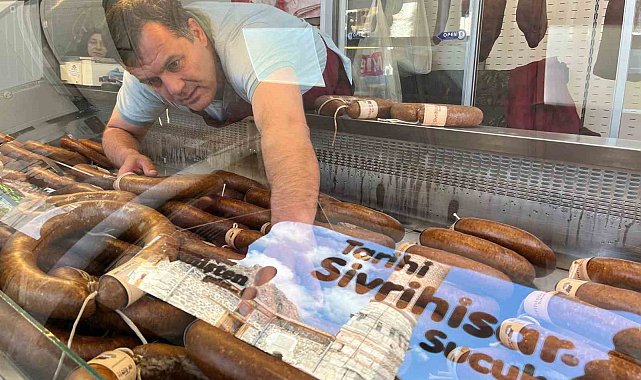 Kurban etini değerlendirmenin en lezzetli yolu; tescilli Sivrihisar Dövme Sucuğu