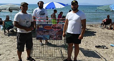 Kuşadası'nda caretta caretta yuvasına çitli koruma