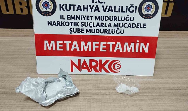 Kütahya'da durdurulan araçta uyuşturucu ele geçirildi