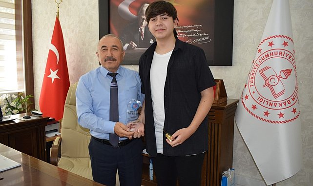 LGS Türkiye birincisi altınla ödüllendirildi