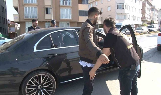 Maltepe'de okul önlerinde denetim